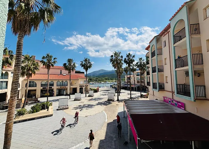 Sur Le Port A Avec Terrasse Et Parking - Fr-1-309-512 Διαμέρισμα